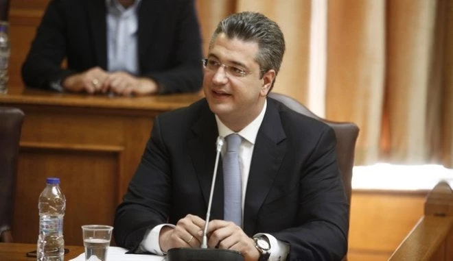 Απ. Τζιτζικώστας: Η κυβέρνηση πρέπει να κάνει δημοψήφισμα για το Μακεδονικό